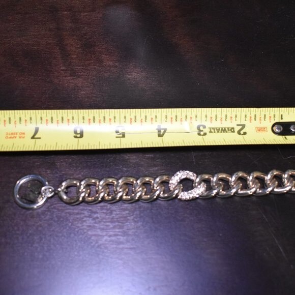 Victoria's Secret Chunky Gold Chain Bracelet - Picture 11 of 11